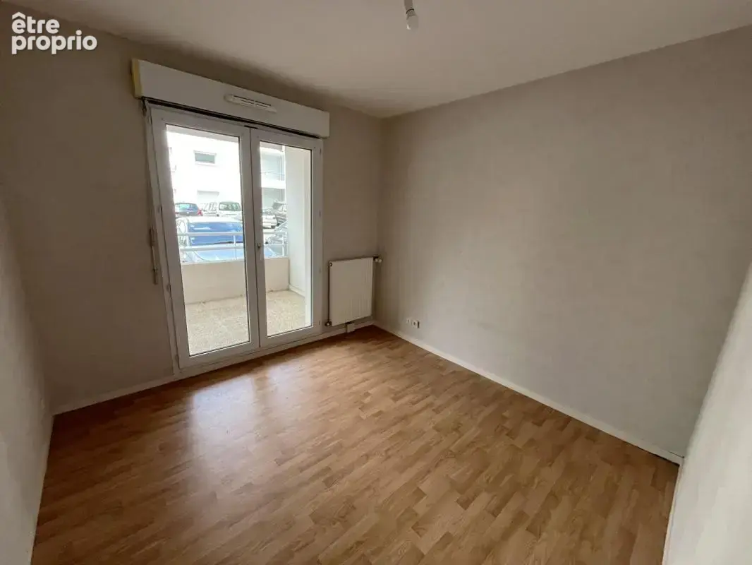 Angers T2 avec parking et balcons - quartier Justices - photo 8