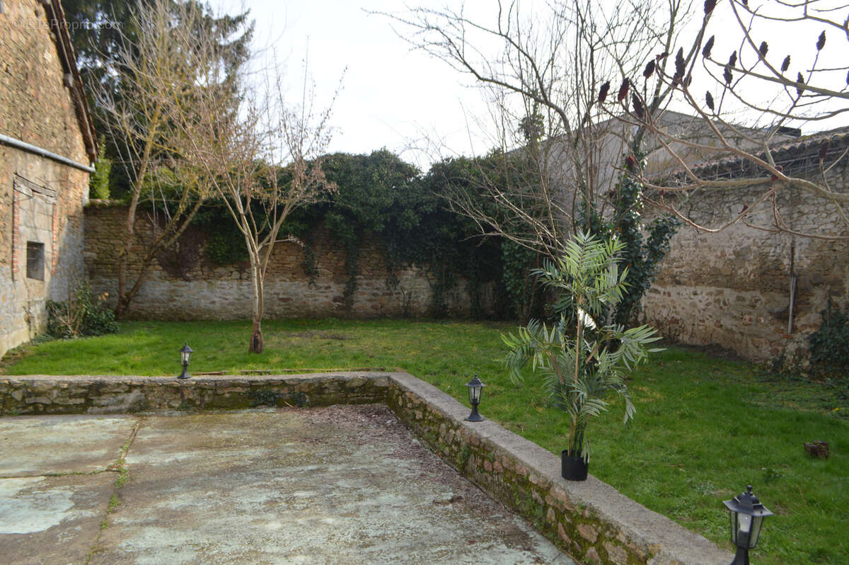 Appartement à BELLAC