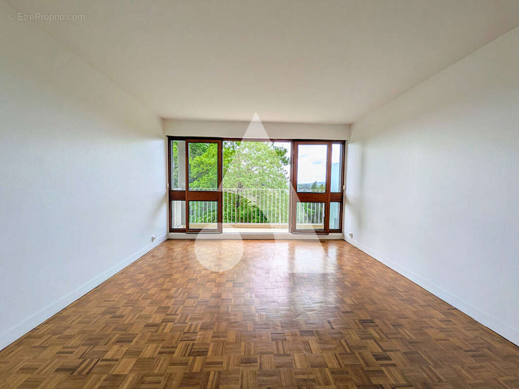 Appartement à LA FRETTE-SUR-SEINE