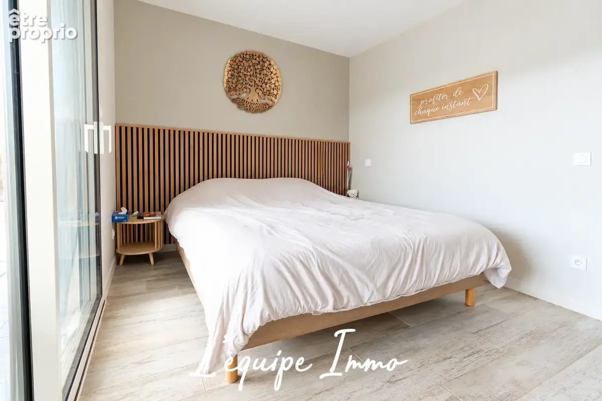 Proche centre ville, maison contemporaine de plain-pied avec piscine et garage - photo 8