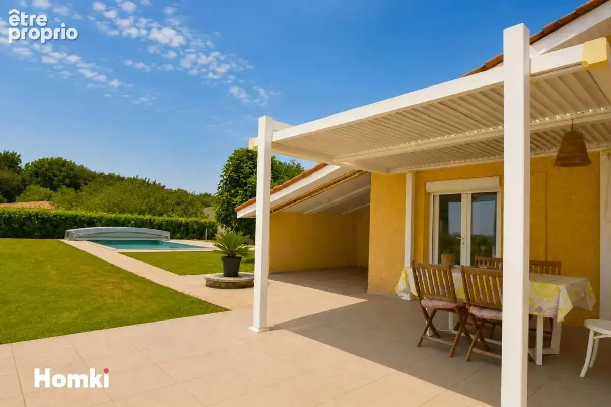 MONTAUBAN – Maison de plain-pied de 156 m² avec piscine sur 2 256 m² de terrain - photo 2