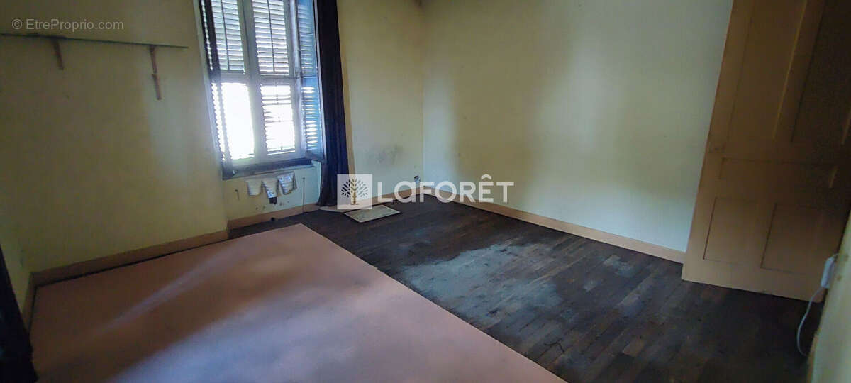 Appartement à GILLY-SUR-ISERE