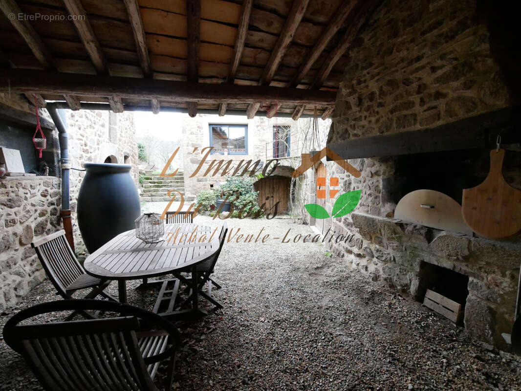Maison à FELINES