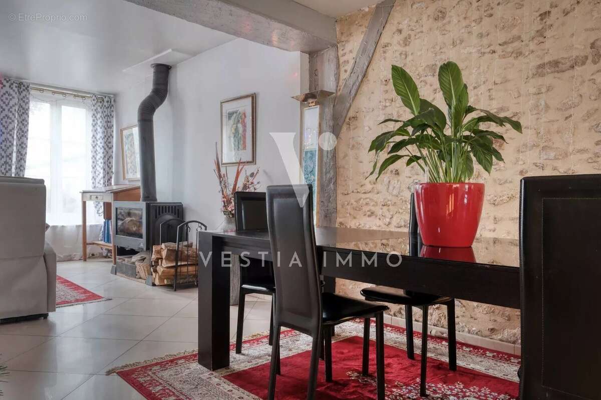 RAMBOUILLET 18 MN.  Maison de ville ancienne 198 m² 5ch - photo 2