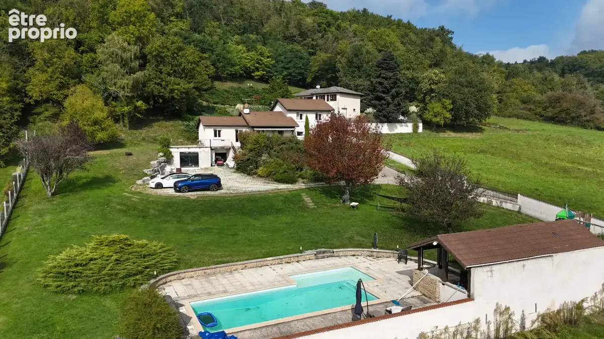 Grande maison familiale avec piscine et 6 chambres, à 20 mn de Bourgoin - photo 3
