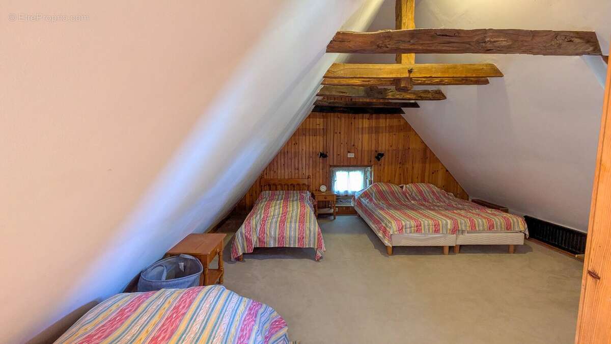 Ferme en pierre authentique avec piscine dans la campagne du Lot - photo 11