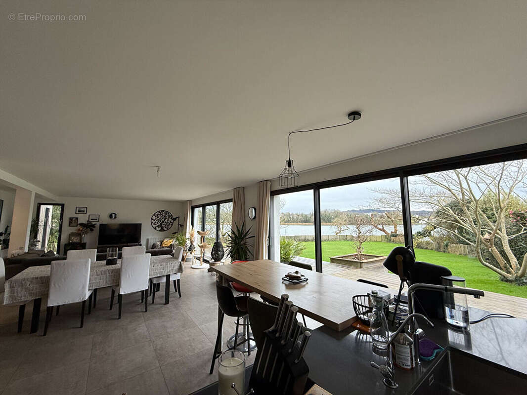 Maison à LE RELECQ-KERHUON