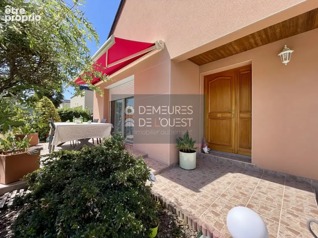 PACÉ — Maison de plain-pied 141 m2 — 3 chambres & jardin paysagé - photo 15