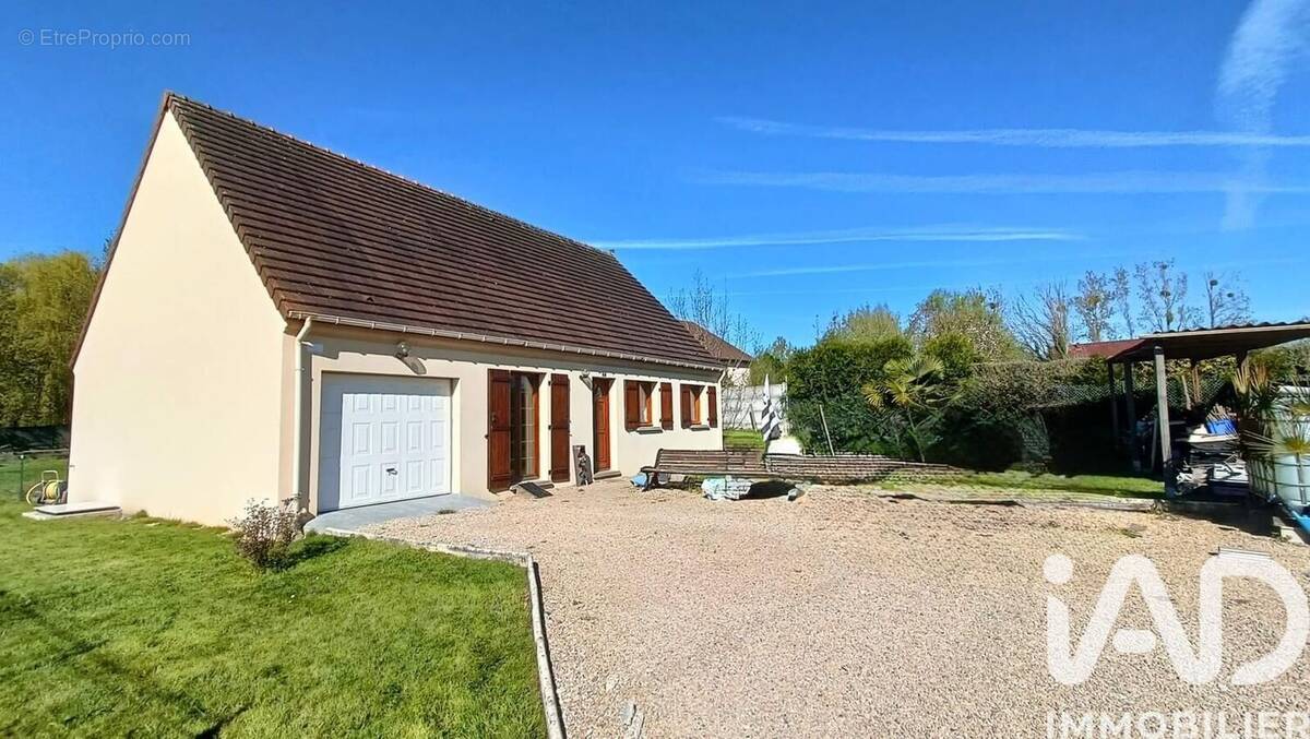 Photo 1 - Maison à VIELS-MAISONS