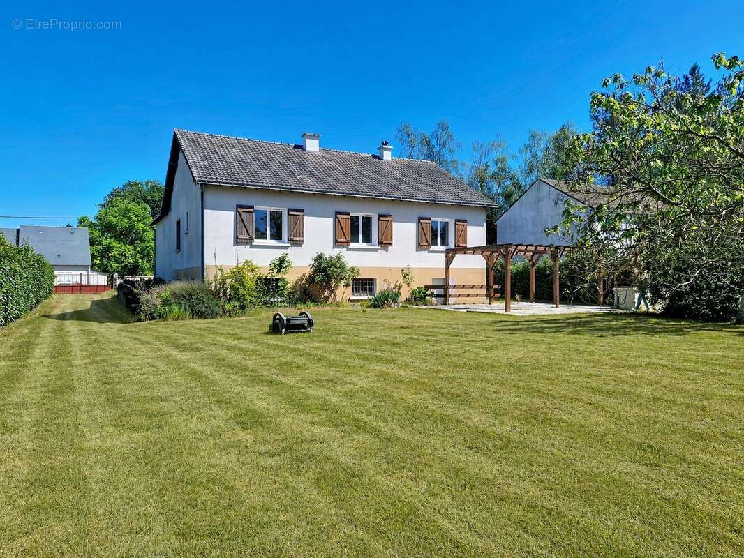 Maison à CHATEAU-LA-VALLIERE