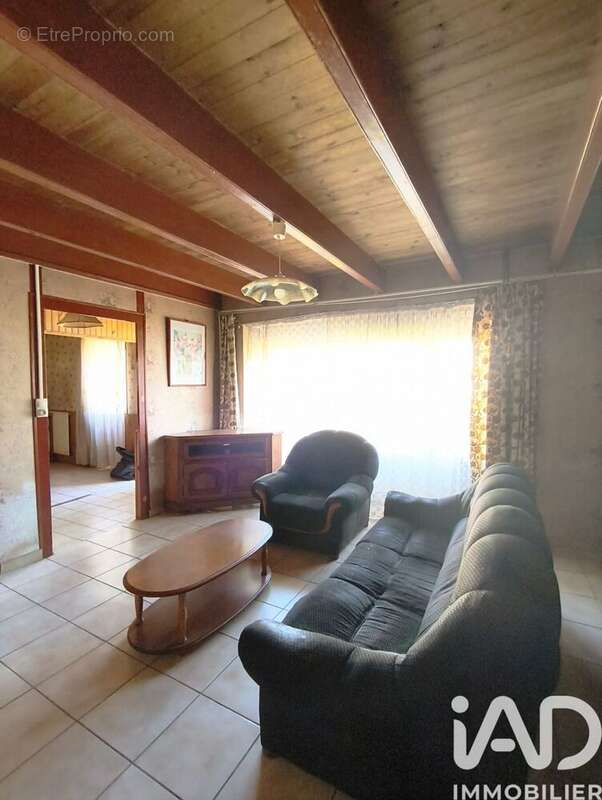 Maison 98 m² à Saint-Martin-Des-Noyers  - photo 5