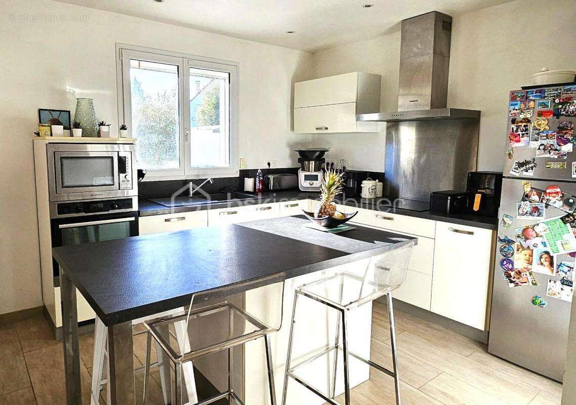 Maison à CROISSY-BEAUBOURG