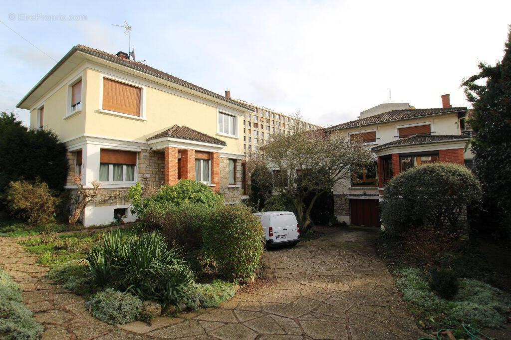 Maison à CHATILLON