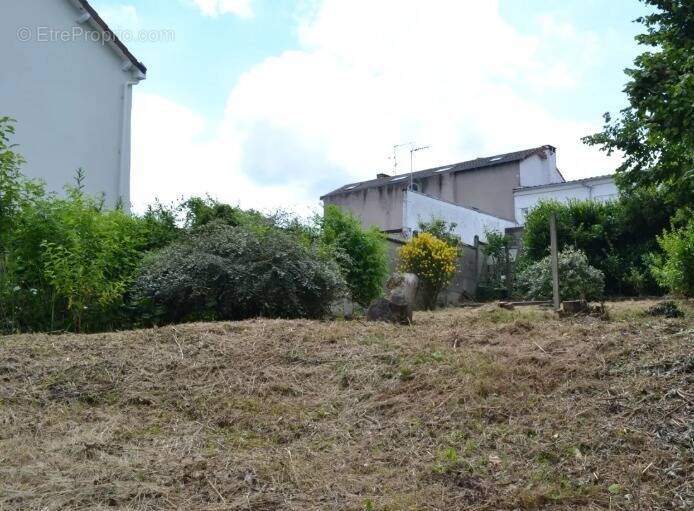 Terrain à LIMOGES