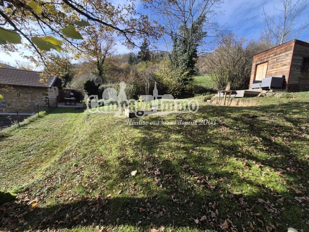 Maison à SAINT-FORGEUX