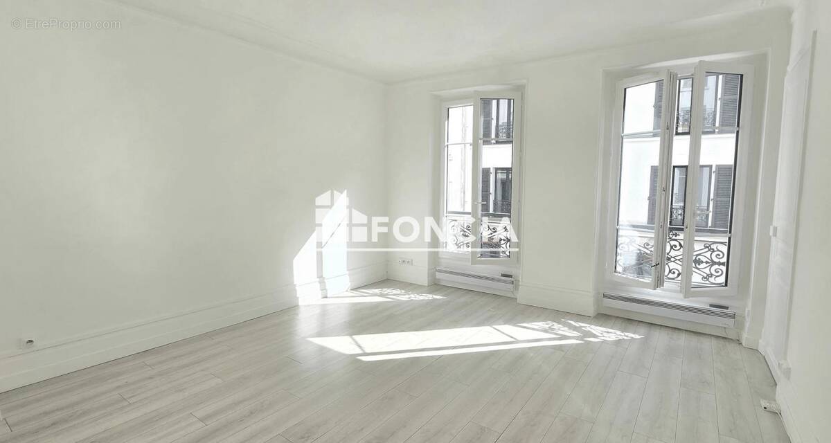 Appartement à PARIS-17E