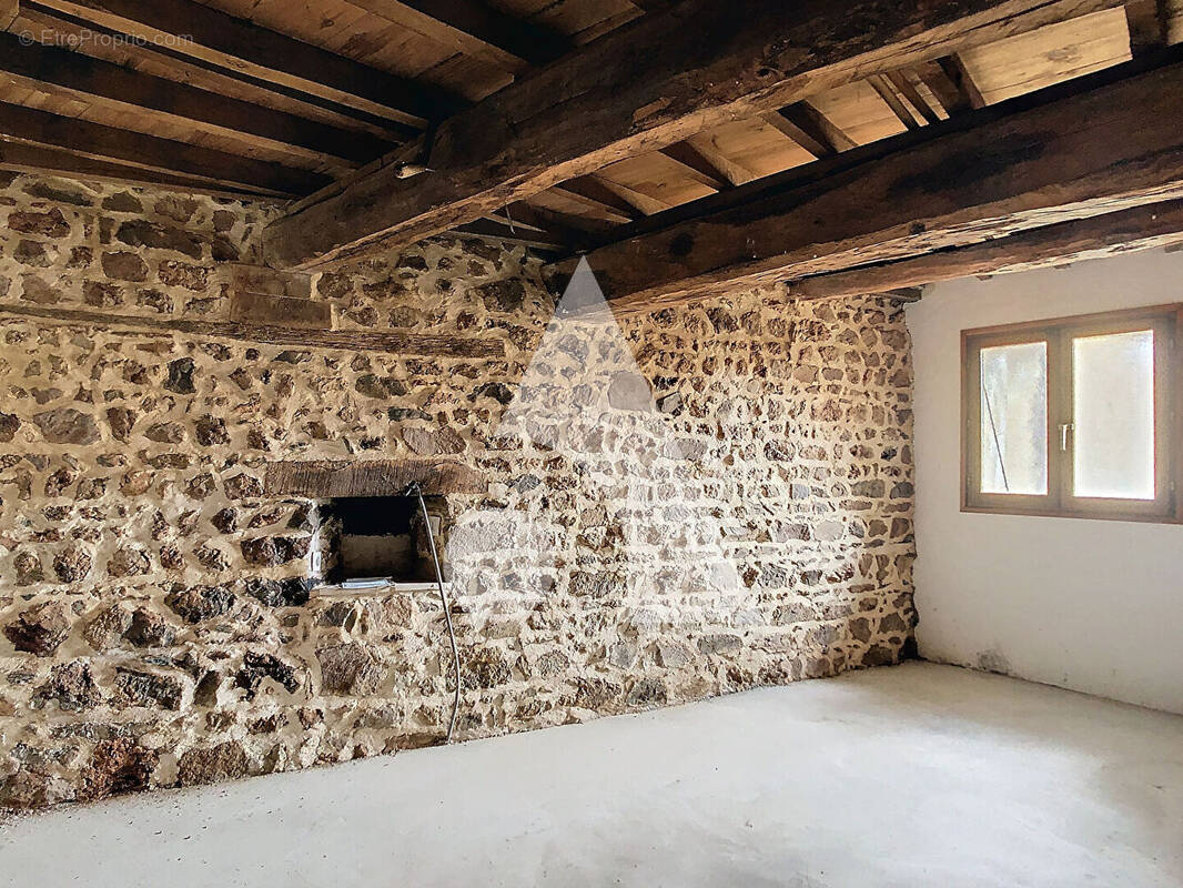 Maison à MEYS