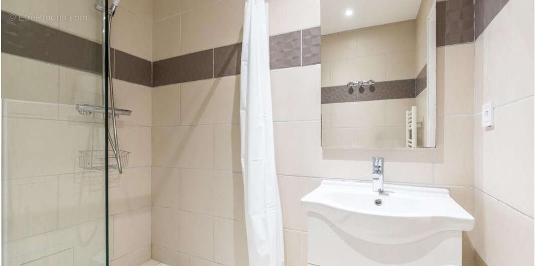 Appartement à SAINT-PAUL-SUR-ISERE