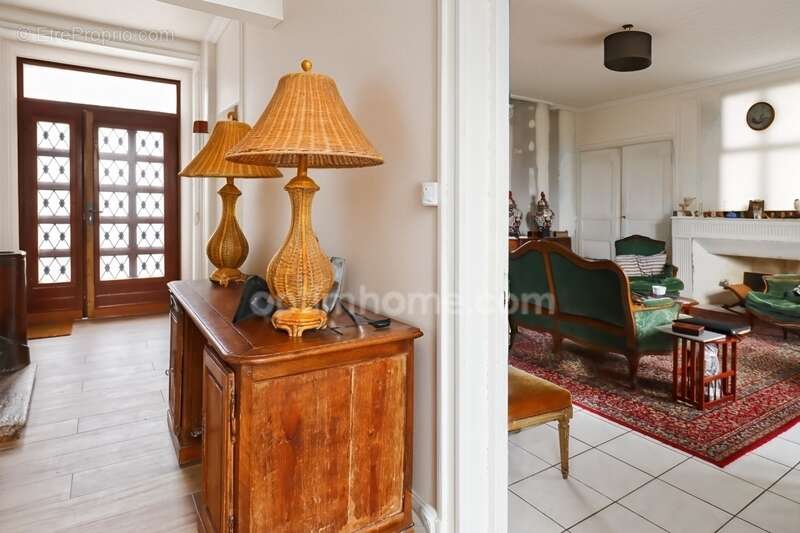 Maison à MAGNAC-LAVAL