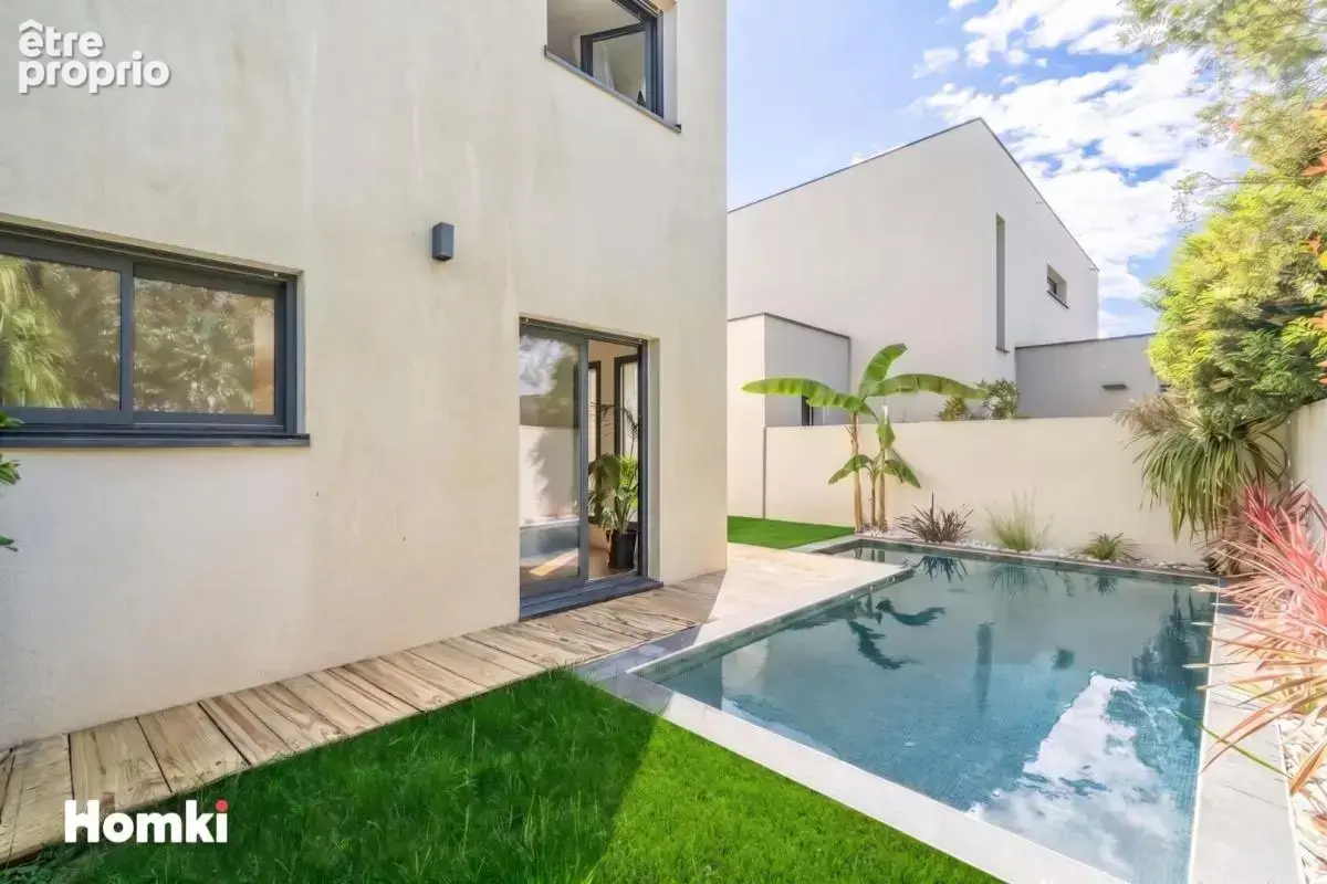 Maison contemporaine, piscine et jardin végétalisé à Villeneuve-lès-Maguelone - photo 2