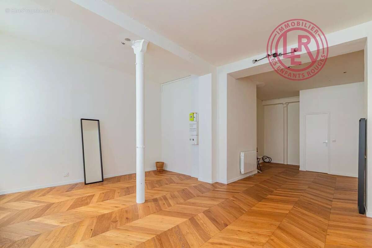 Appartement à PARIS-11E