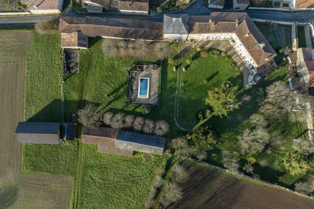Maison à BEAUVOIR-SUR-NIORT