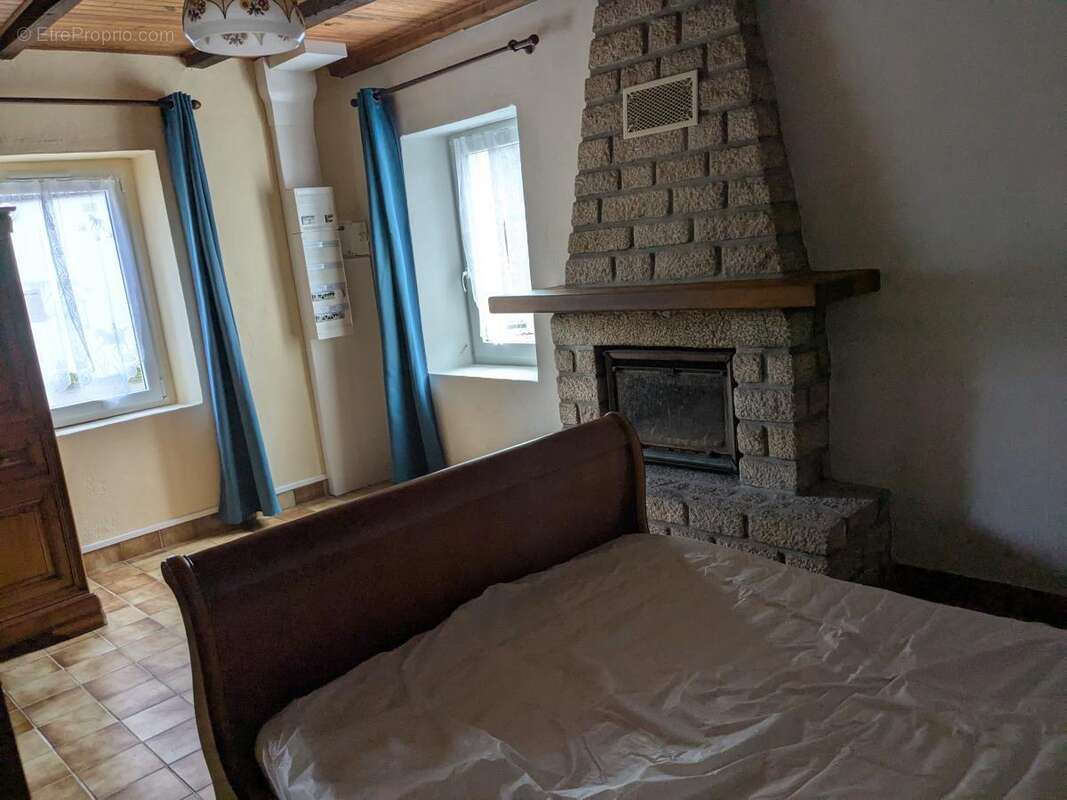 Maison 110 m² à Guiscriff  - photo 4