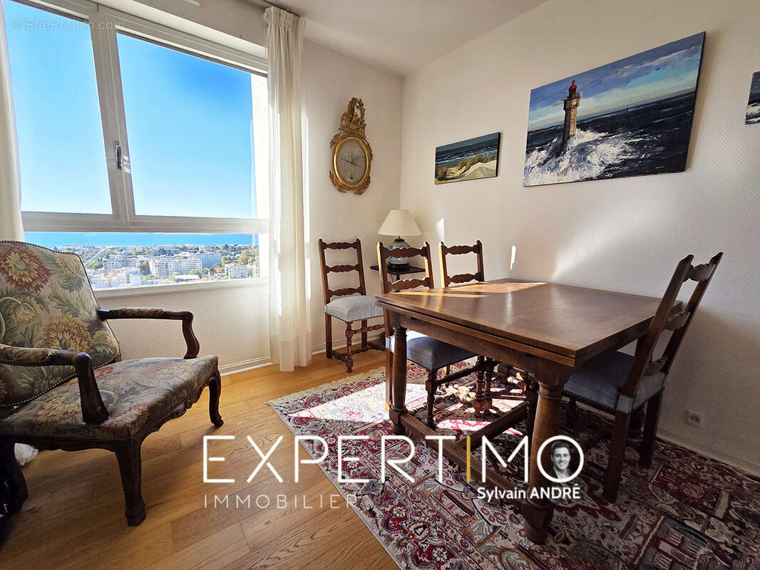 Appartement à MARSEILLE-8E