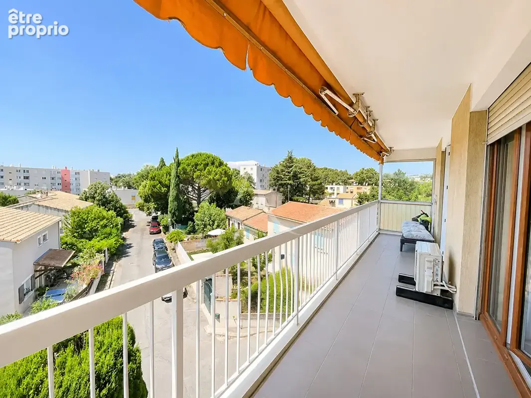 Salon-de-Provence Spacieux T3 de 80 m² avec garage et deux balcons - photo 2