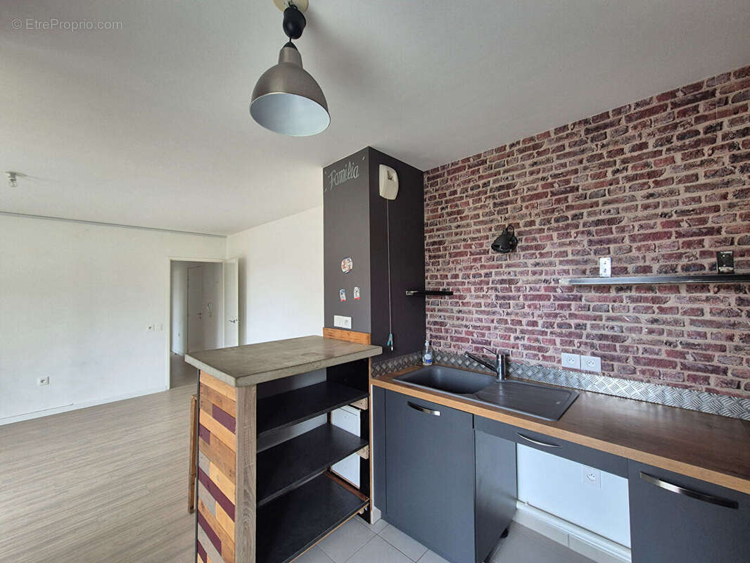 Appartement à RUBELLES