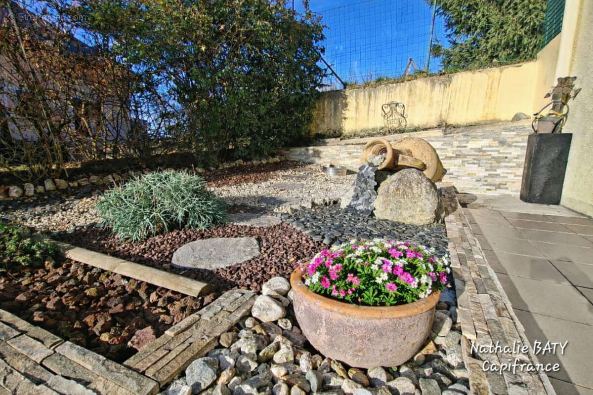 Belle opportunité à saisir - Maison familiale 174 m² – Vue dégagée, calme et potentiel rare à Gruffy - photo 14