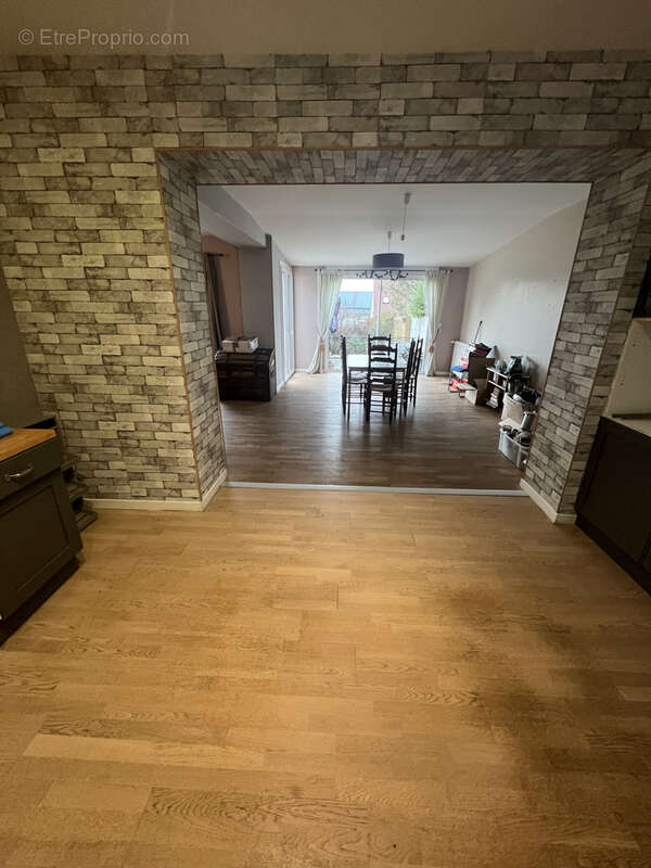 Maison à VILLERS-BRETONNEUX