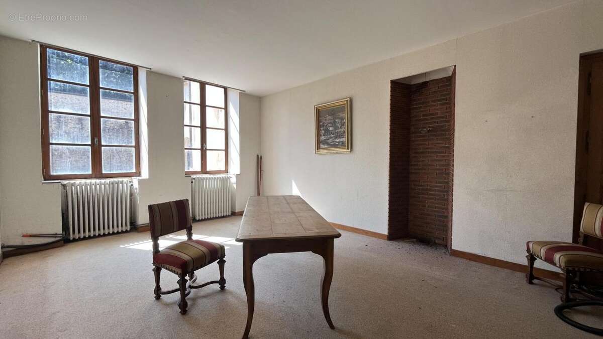 Hôtel particulier du 18ème siècle ouvrant sur cour fermée - photo 19