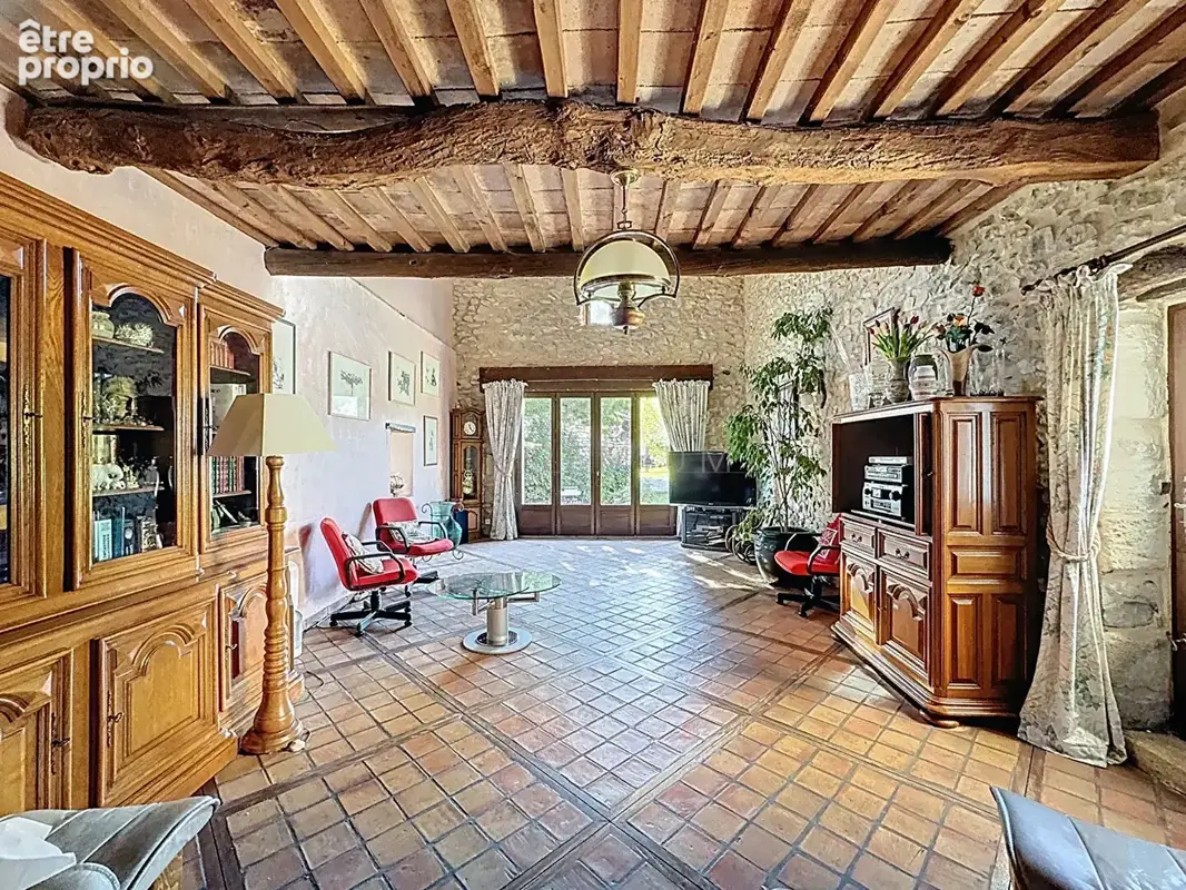 Propriété de caractère aux portes d'Uzès - Mas en pierre, parc arboré et piscine - photo 9