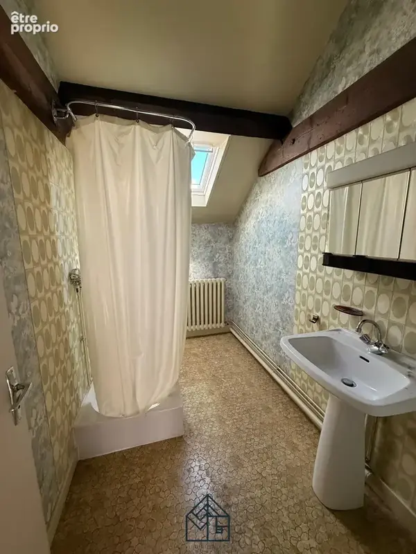 Riorges - rue marechal foch - maison des annees 30 a renover - photo 16
