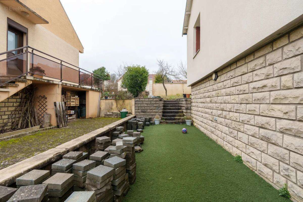 Maison à CHALINDREY