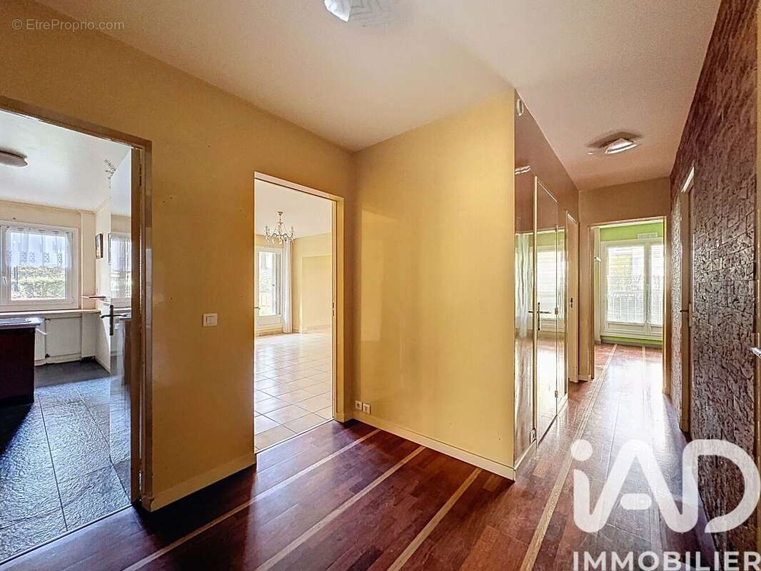 Photo 8 - Appartement à MAGNY-LES-HAMEAUX