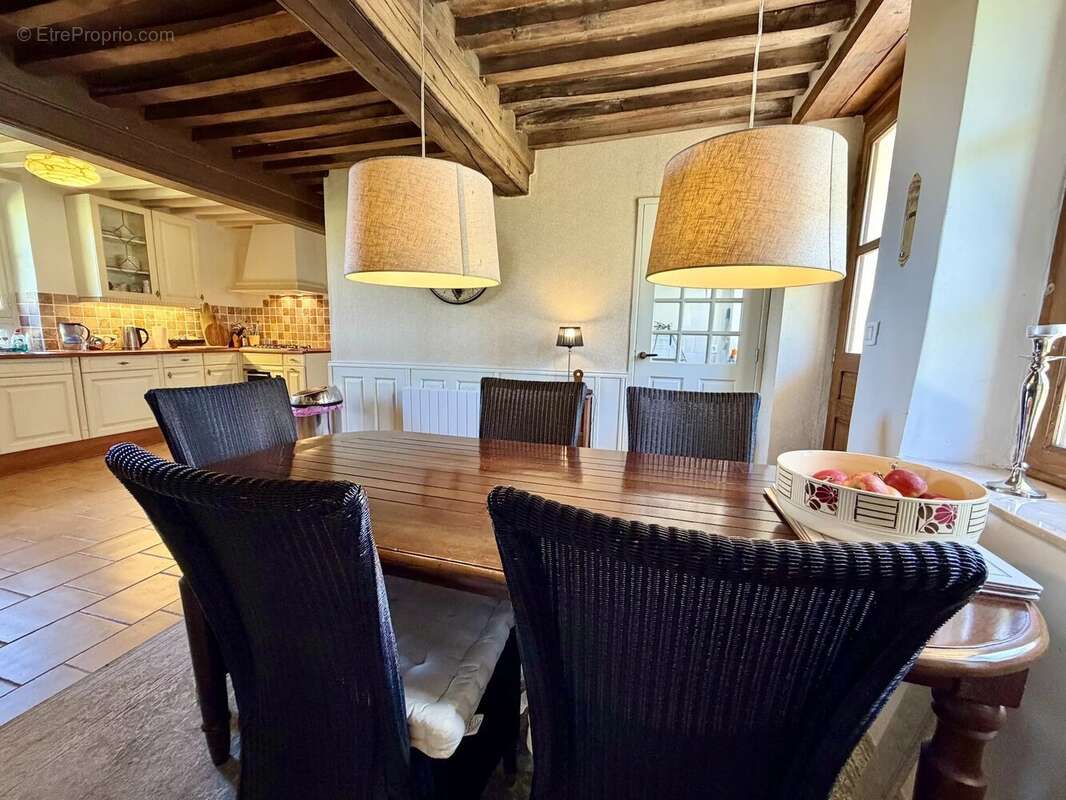 Maison indépendante à vendre avec une vue magnifique près du Lac des Settons - photo 3