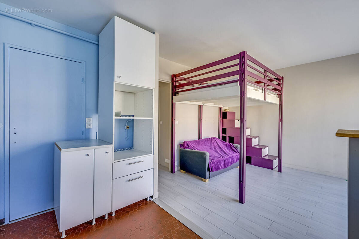 Appartement à PARIS-19E