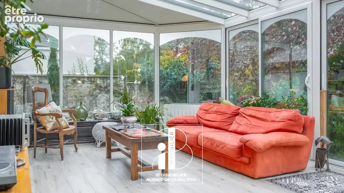 Fontainebleau - quartier recherche - rue elegante et au calme - propriete 1920 environ 215m² avec jardin - - photo 8