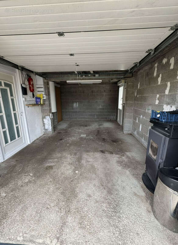 Maison à NEUFCHATEAU