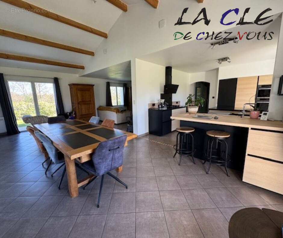 Maison à PUY-DE-SERRE