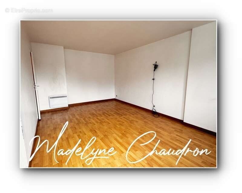 Appartement à LARDY