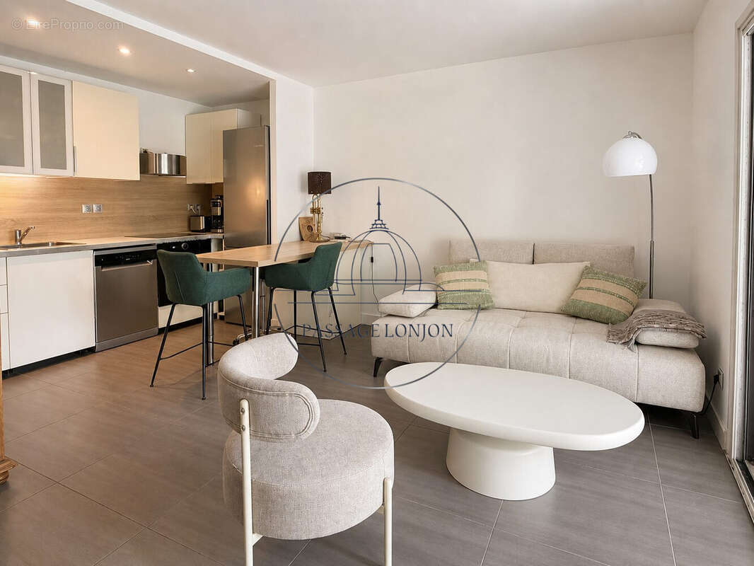Appartement à LATTES