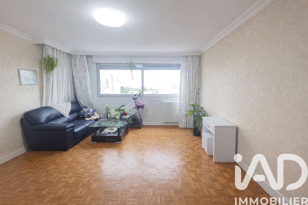 Photo 5 - Appartement à LA COURNEUVE