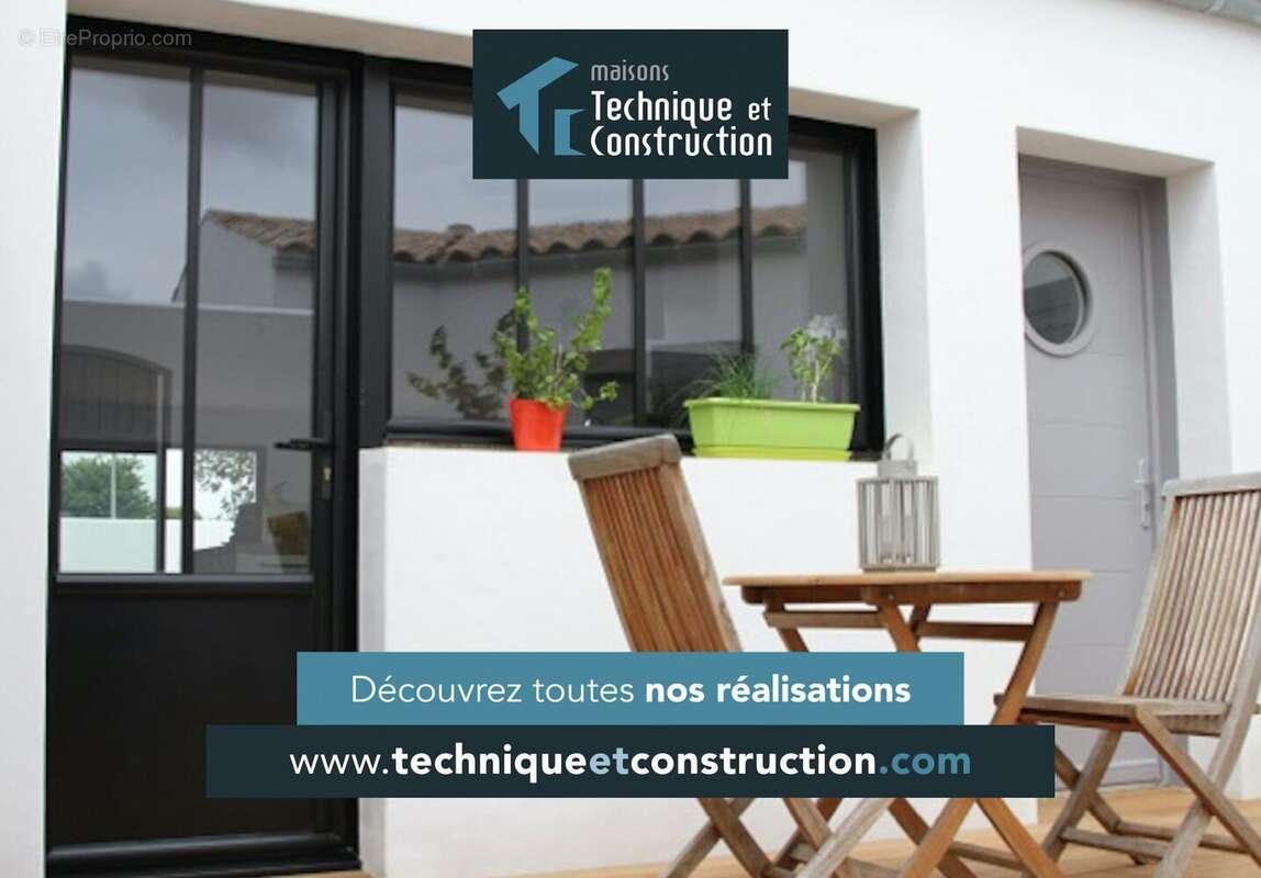 Terrain à SALLES-SUR-MER