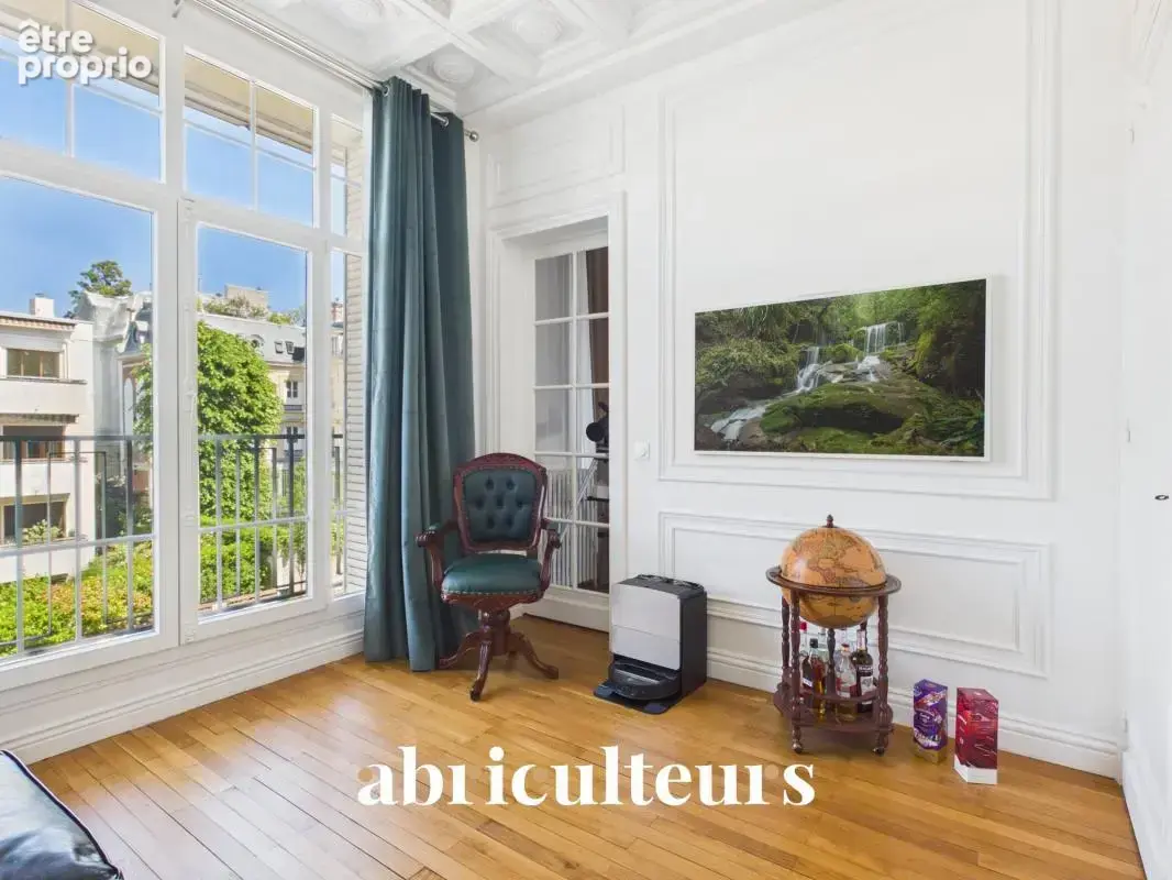Appartement familial - 189 m² - 7 pièces - Charme de l'ancien - Saint-Mandé - photo 7
