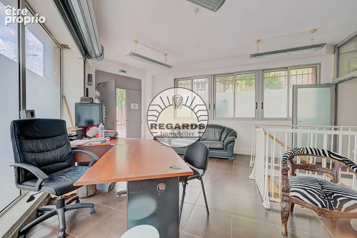 Commerce 96 m² à vendre à Issy-Les-Moulineaux (92130) - photo 2