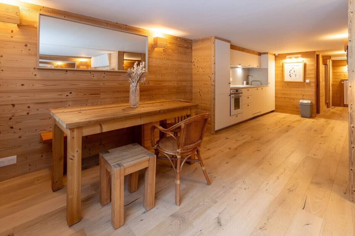 Appartement à LES ALLUES