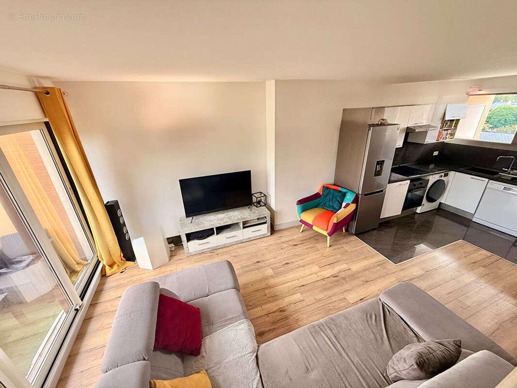 Appartement à BRIE-COMTE-ROBERT